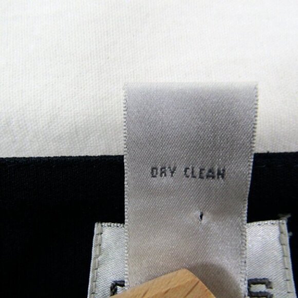 Chicos Embroidered Patchwork Vest Size S Art To Wear Boho Pockets Multicolor - Picture 9 of 13